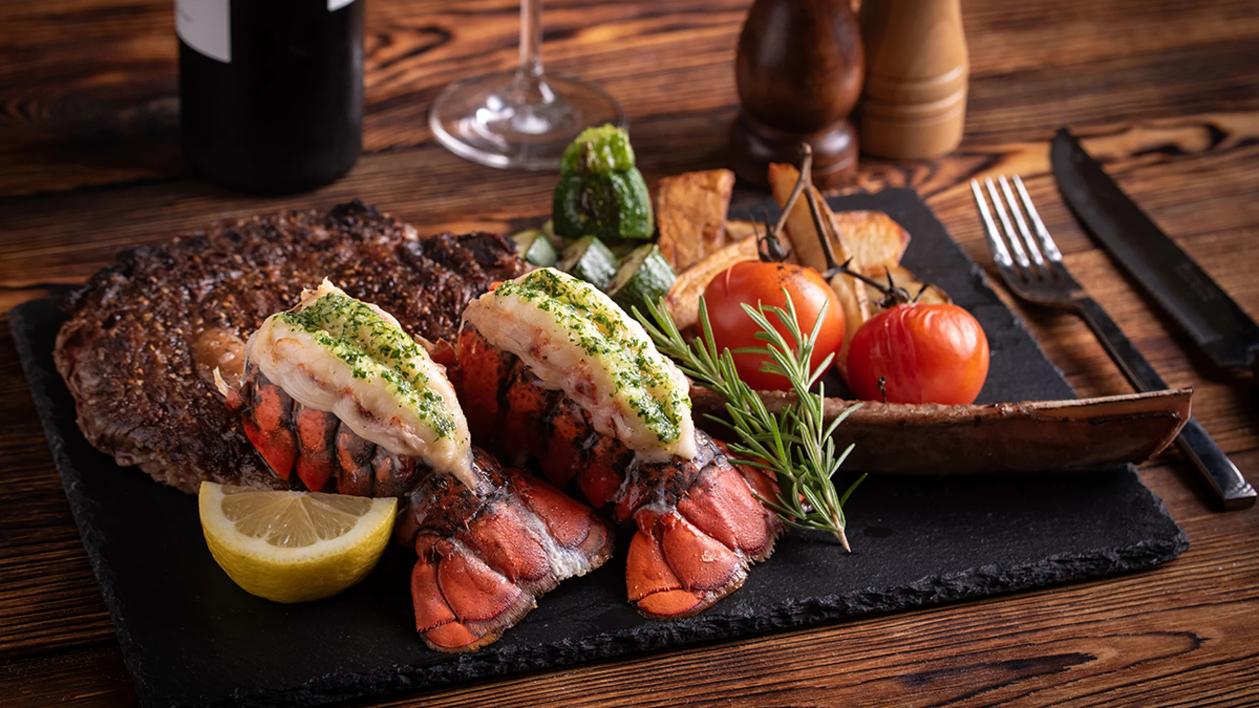 Top 4 Fruits That Go Well with Steak: A Perfect Harmony of Flavors